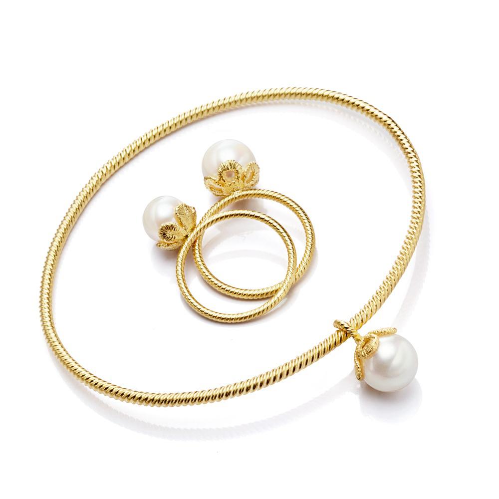Ring "Frau Luna" in yellow gold