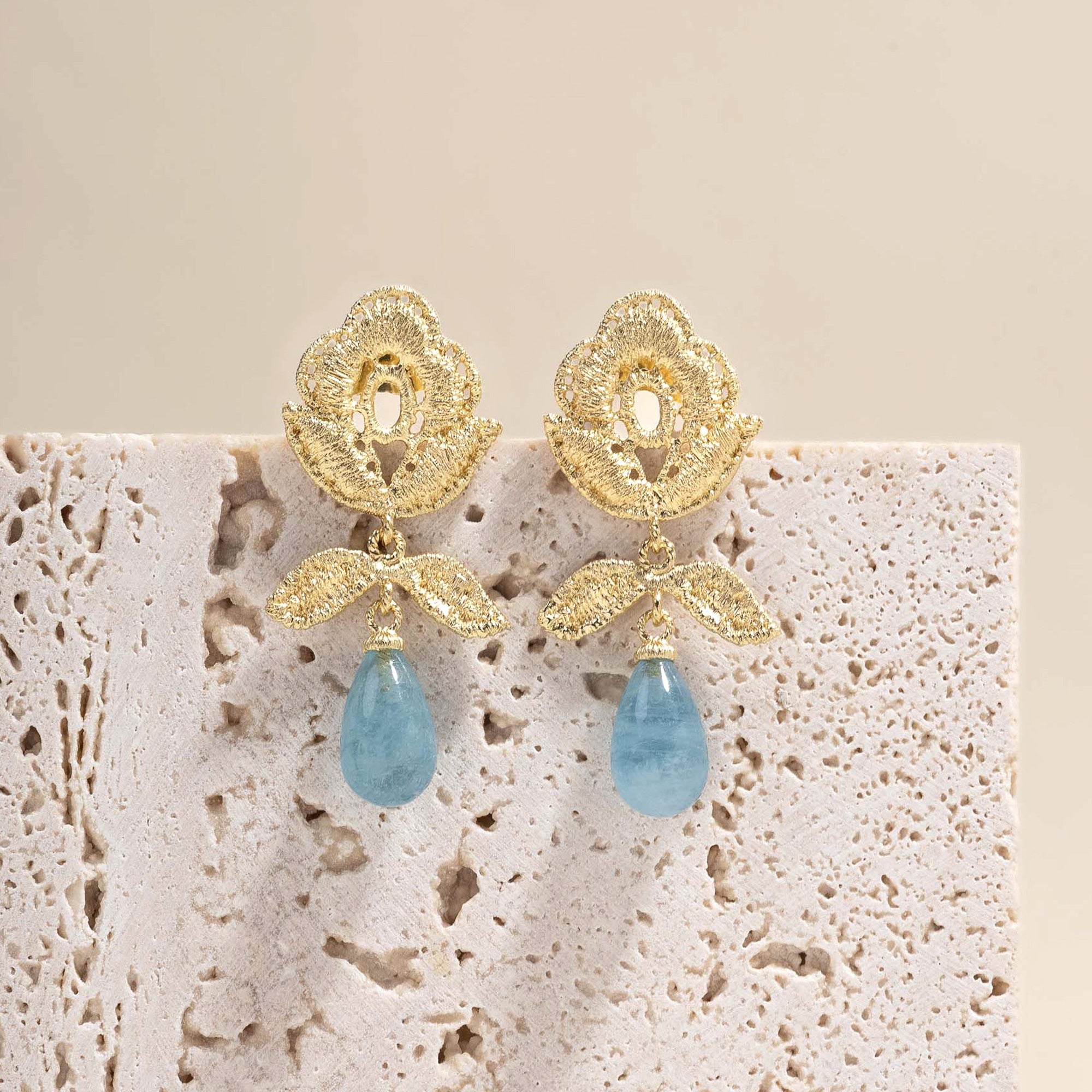 Earrings "Wild Rose Drop" in gold-plated silver with aquamarine drops