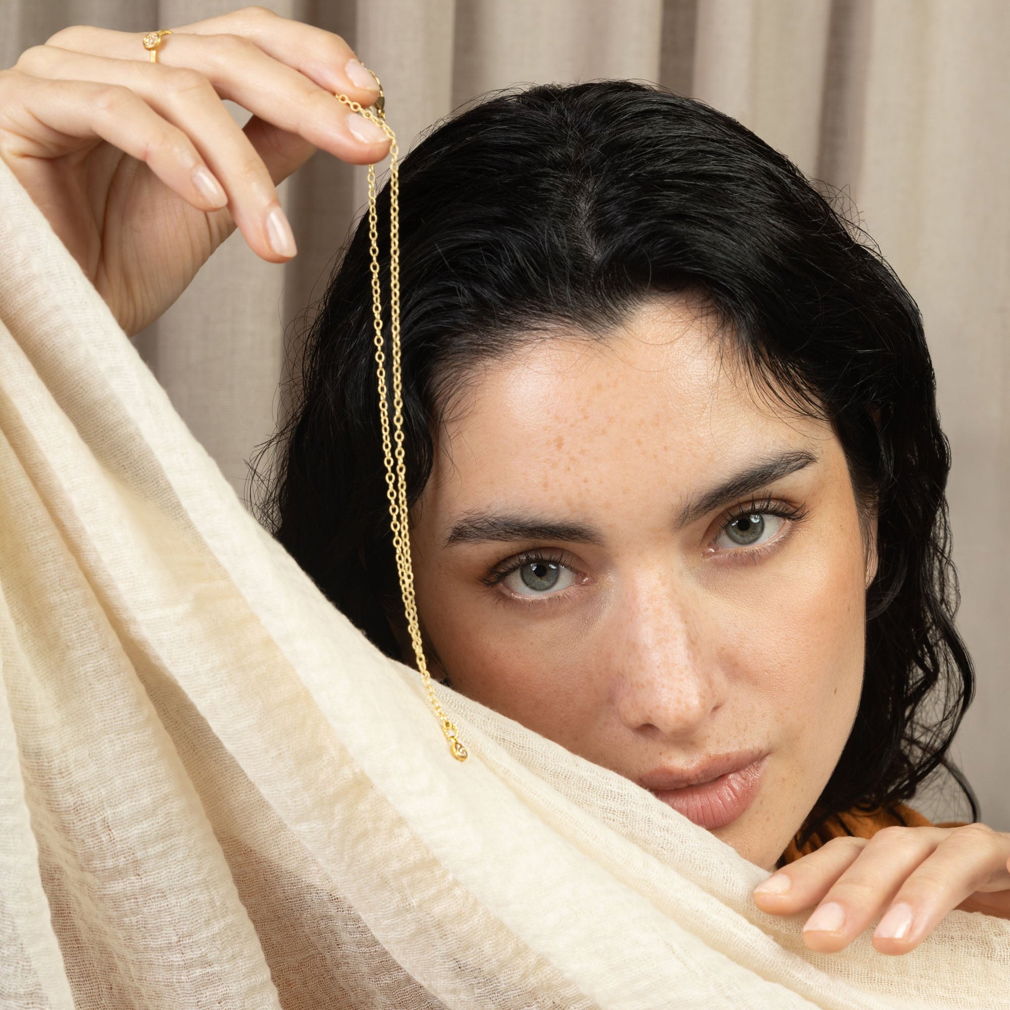 Pendant "O-Sole-Mio" in yellow gold with brilliant-cut diamonds
