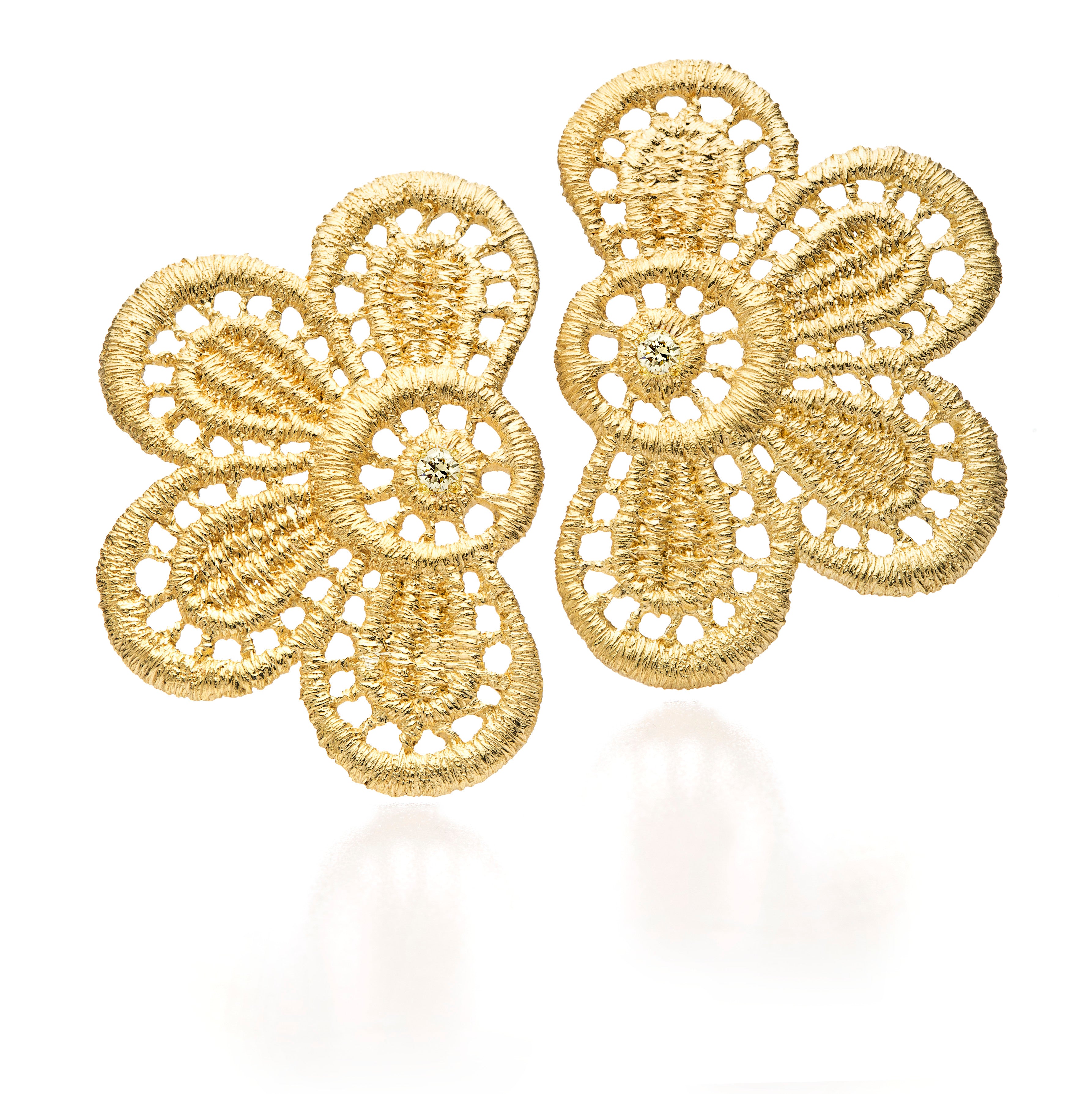 Ohrringe "Blooming Lace" in vergoldetem Silber mit Brillanten