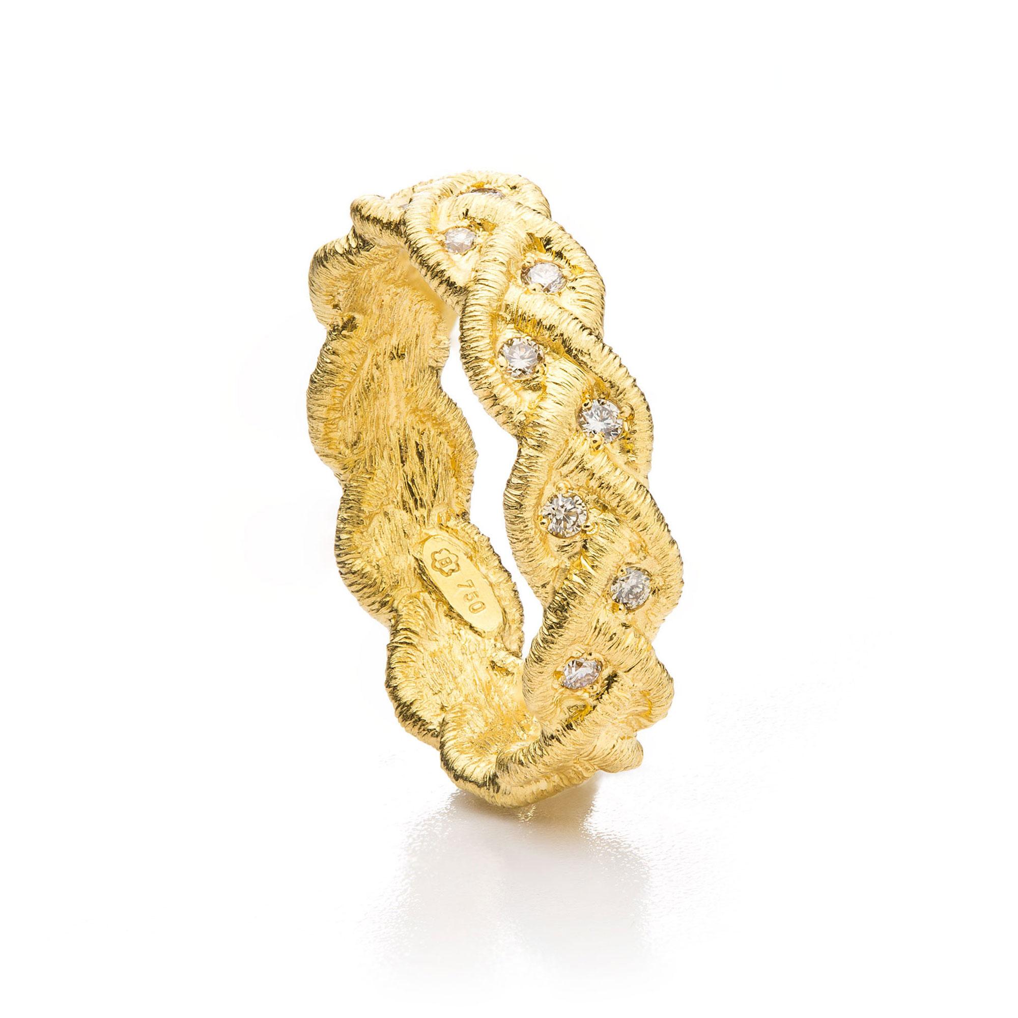Ring "Hera" in yellow gold with brilliant-cut diamonds