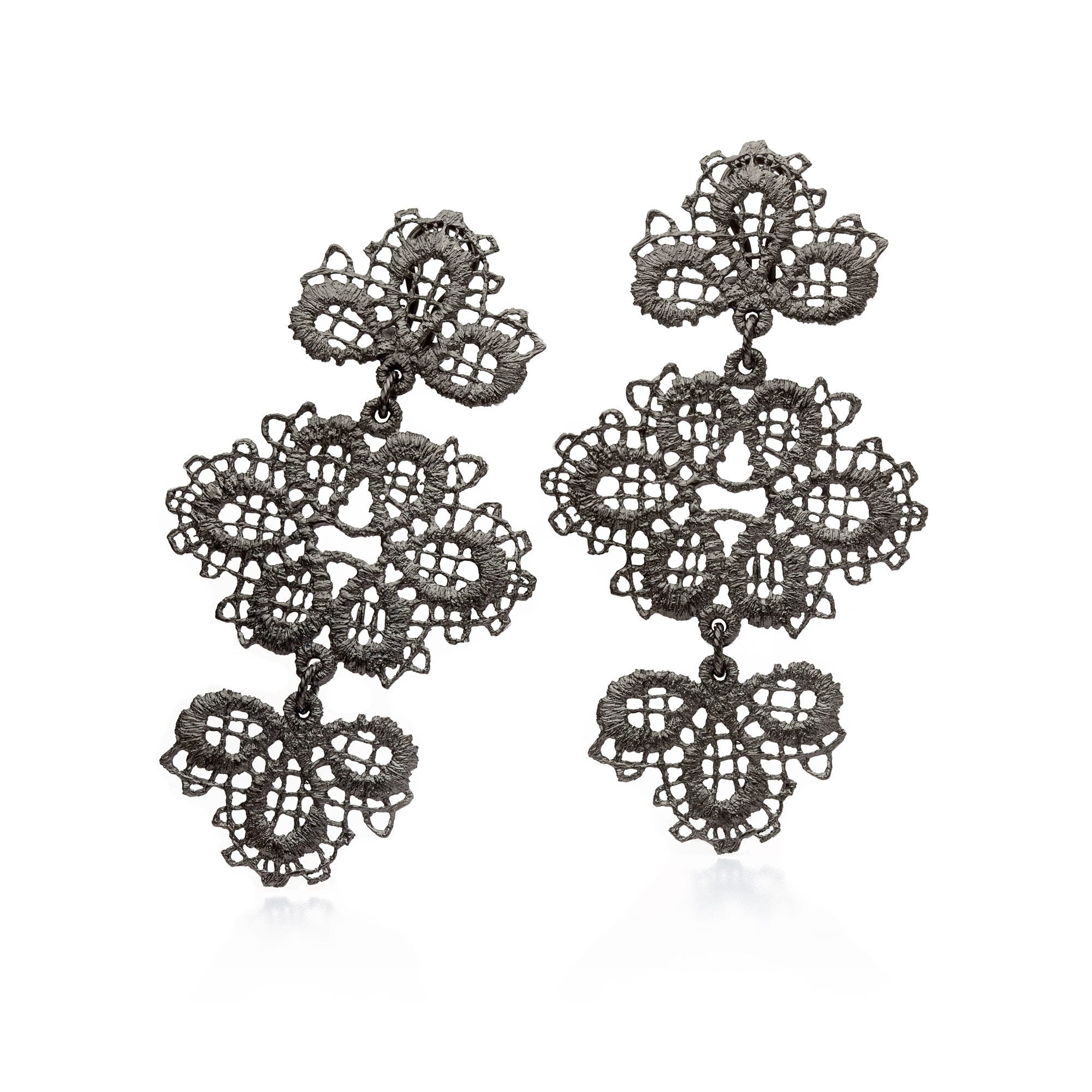 Ohrhänger "Merchants Daughter" in Silber schwarzrhodiniert