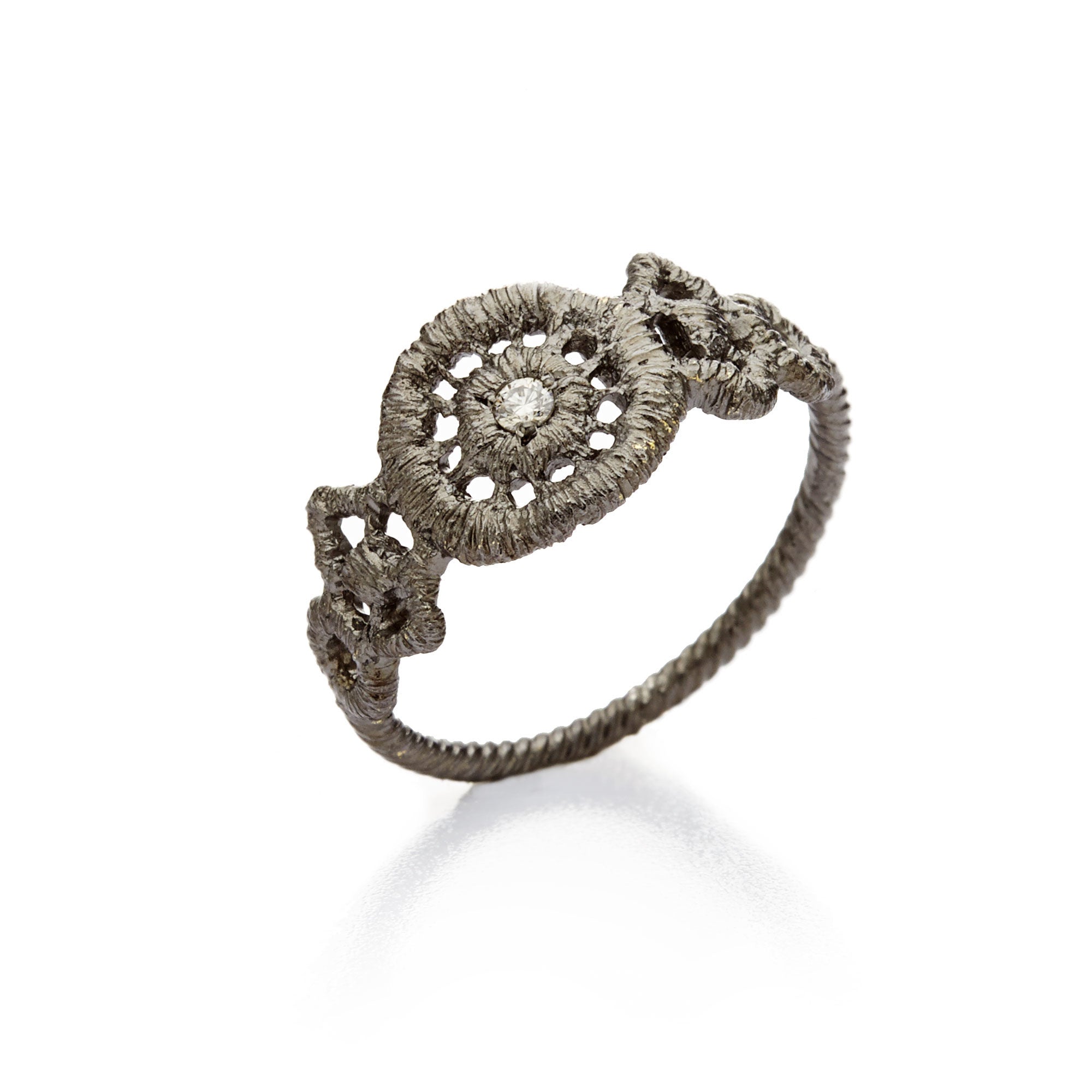 Ring "Turandot" in Silber schwarzrhodiniert mit Brillant