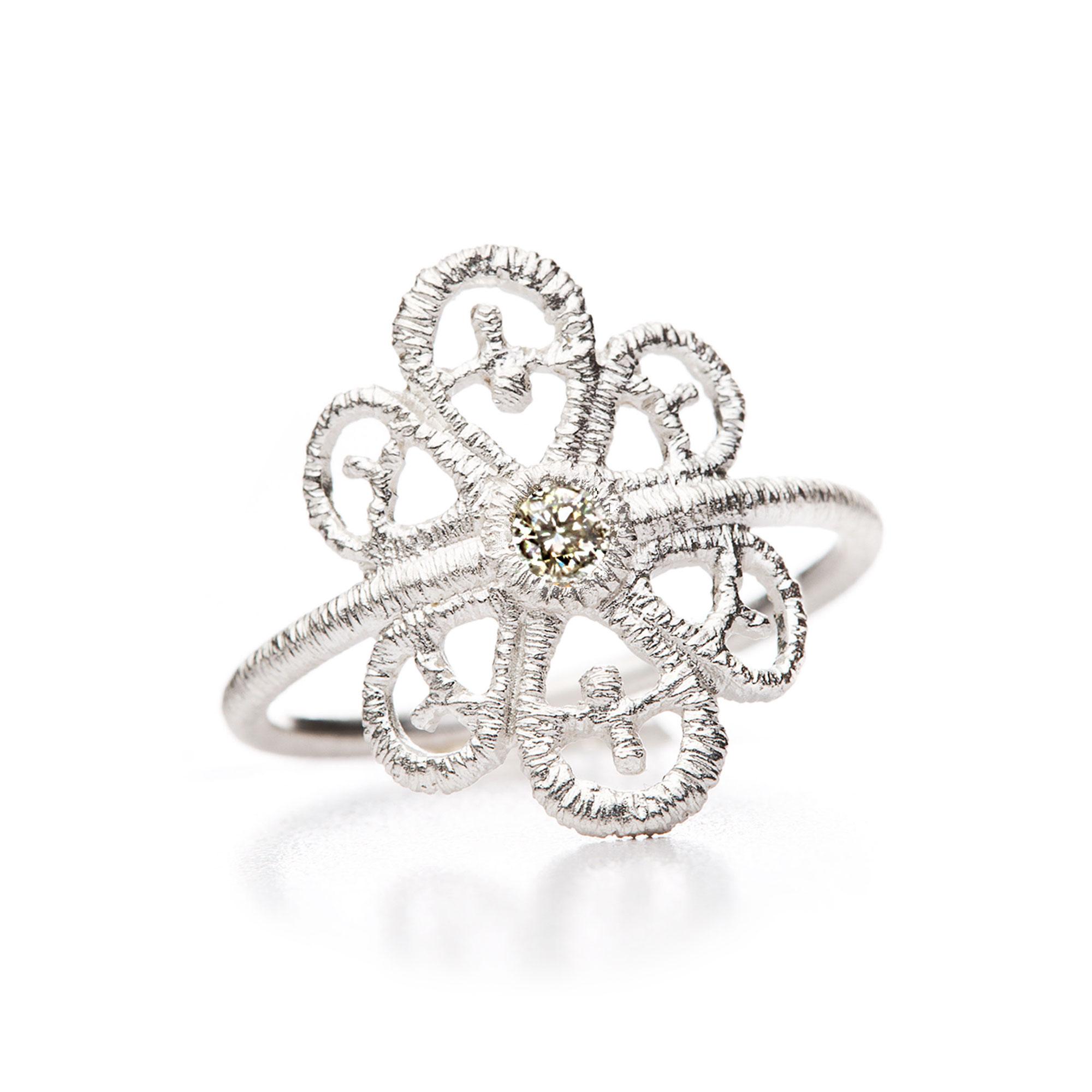 Ring "Carmina" in silver with diamond