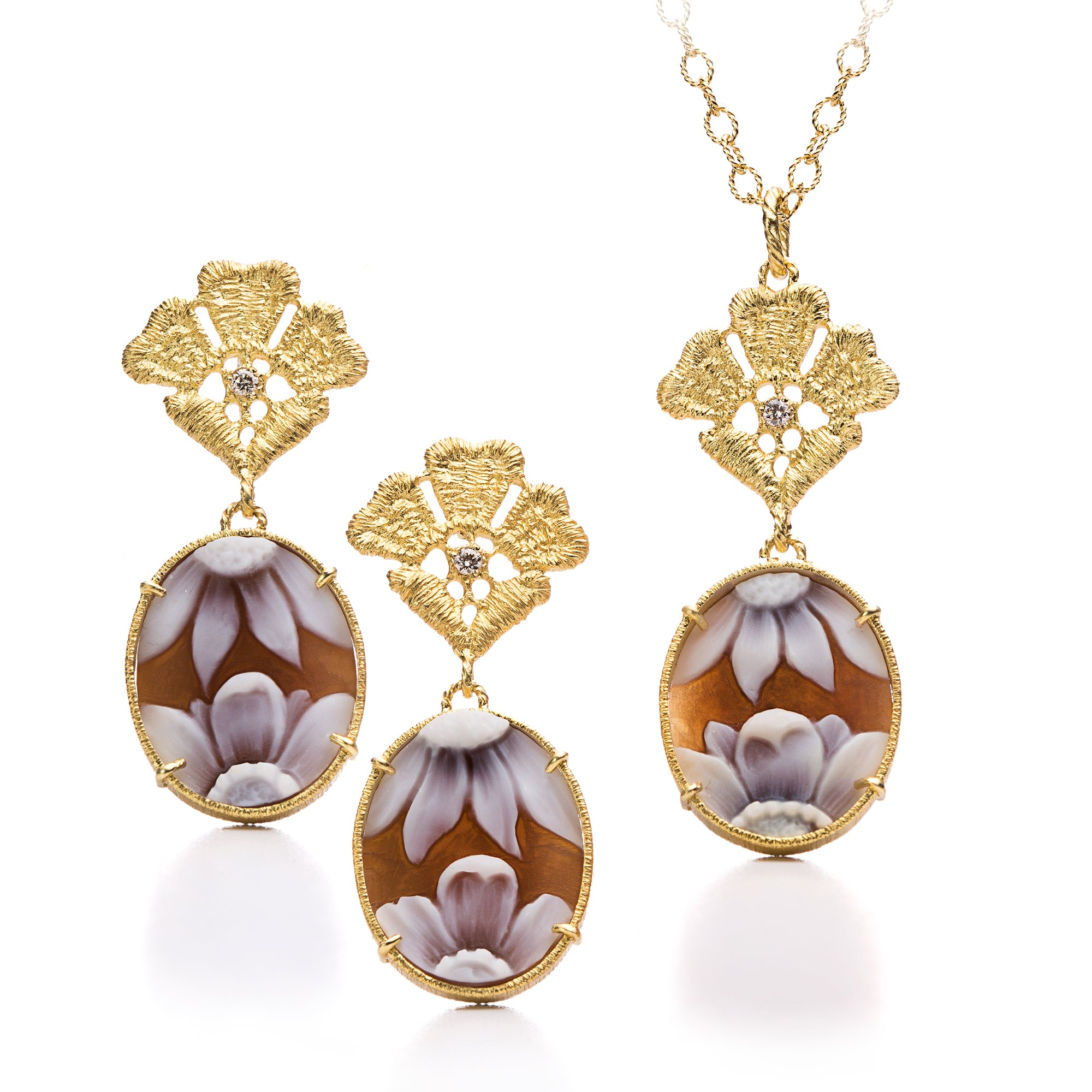 Ohrhänger "Cameo florale" in Gelbgold mit Brillanten