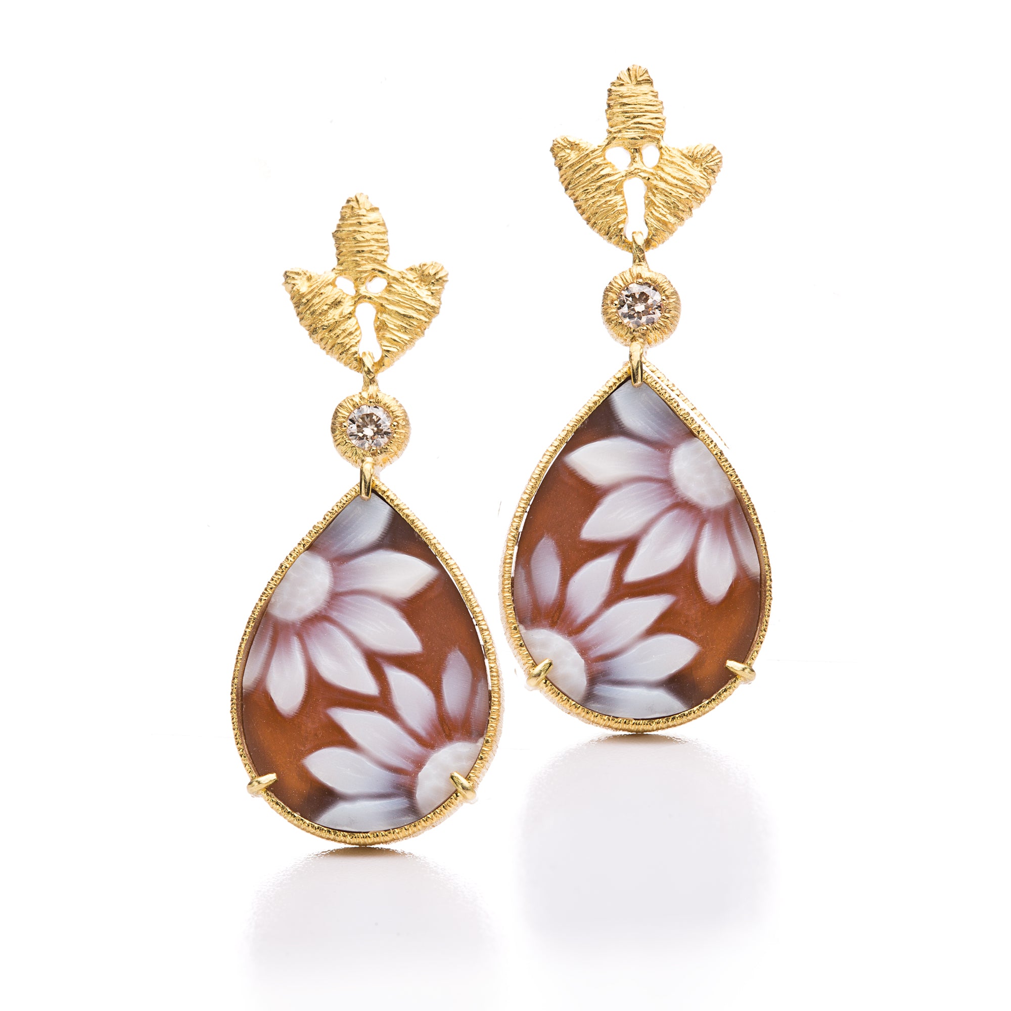 Ohrhänger "Cameo botanica" in Gelbgold mit Brillanten