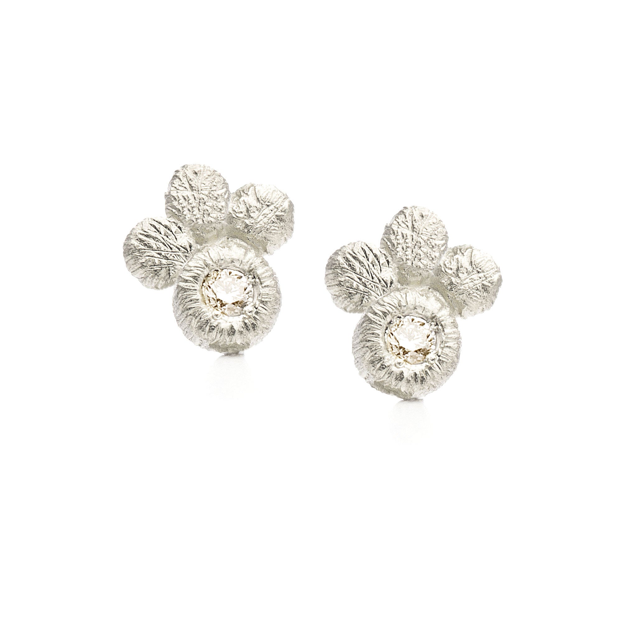 Earstuds "Kassiopeia" in silver with diamonds