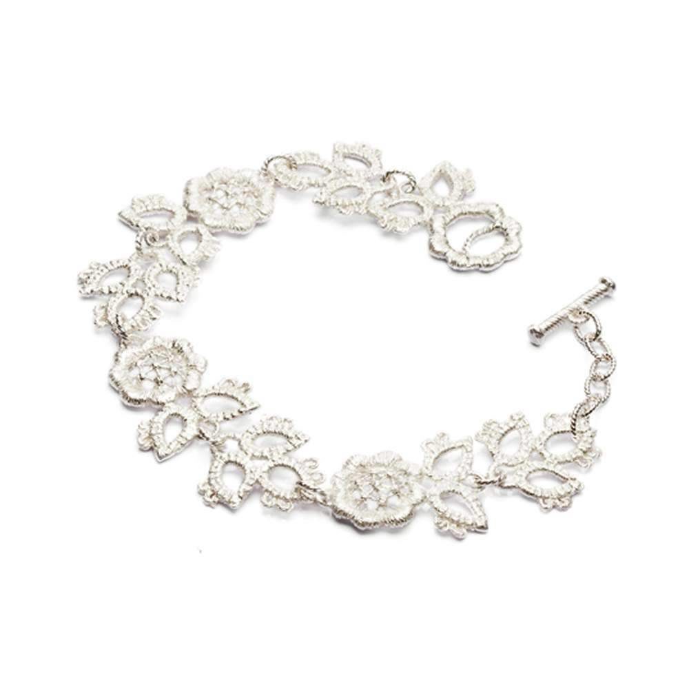 Brautschmuck Armband "Dornröschen" in Silber. Exklusiver Spitzenschmuck, Hochzeitsschmuck für den schönsten Tag des Lebens.